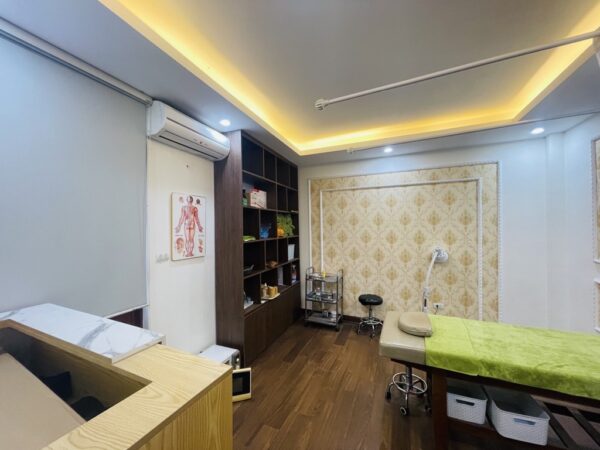 Bán tòa nhà cho thuê Bùi Xương Trạch, 5T 9P, lô góc, ô tô đỗ